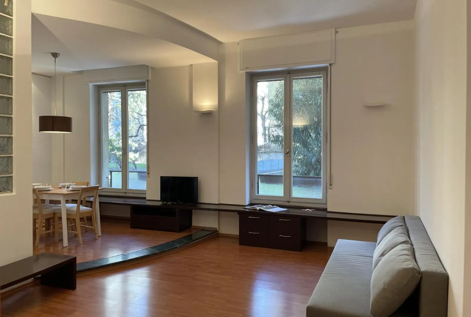Accomodo Mib52 Bivano Sant'Ambrogio Milan